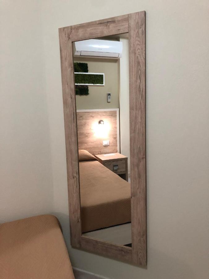 Hotel Centrale Quartu SantʼElena Dış mekan fotoğraf